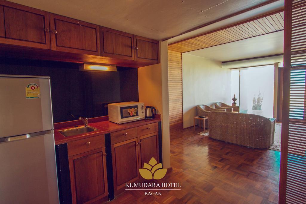 Kumudara Hotel Bagan Værelse billede
